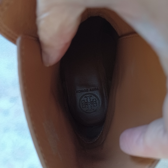 Tory Burch Women Brooke Ankle Booties tan calf leather size 6 preowned - Picture 10 of 13